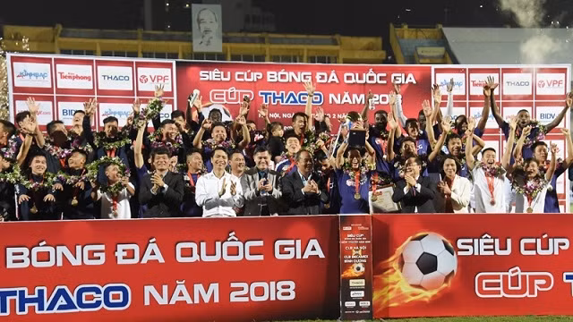 Hanoi players celebrate winning the Vietnamese National Football Super Cup on February 16, 2019, following a 2-0 win over Becamex Binh Duong. (Photo: NDO/Tran Hai)