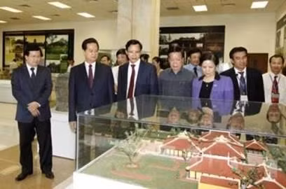 PM Nguyen Tan Dung at the National Planning Exhibition Palace.