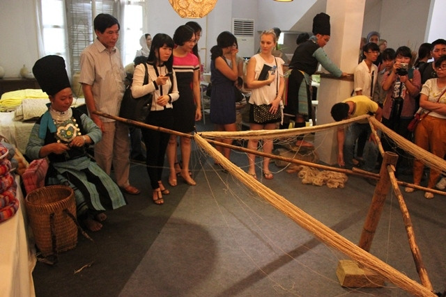 The event attractes a large number of domestic and international visitors