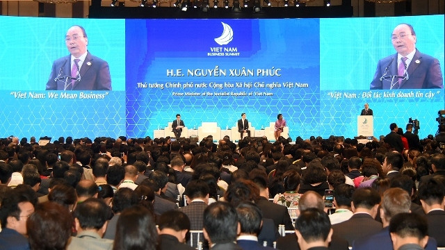 PM Nguyen Xuan Phuc delivers his opening remarks at the Vietnam Business Summit 2017 in Da Nang on November 7. (Credit: VGP)