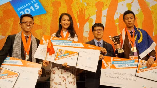 Nguyen Thi Hien Gia (second from left) won the only bronze medal for Vietnam at the 2015 MOSWC. 