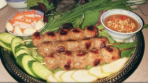 Nem nuong Cai Rang, a specialty of Can Tho