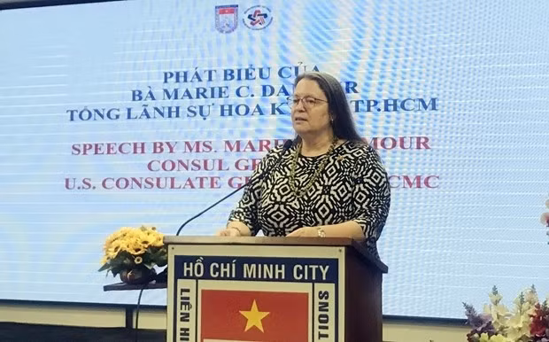 Marie C. Damour, Consul General of the US in Ho Chi Minh City, speaks at the event. (Photo: VNA)