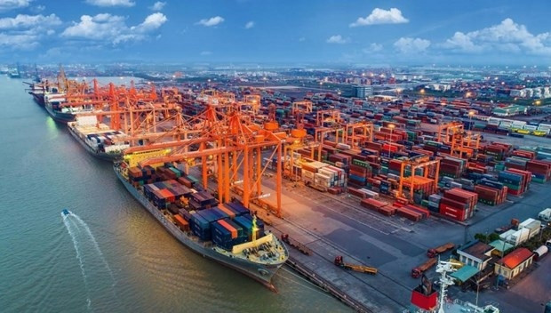 Vietnam’s total import-export value topping 403 billion USD as of July 15 (Photo: VNA)