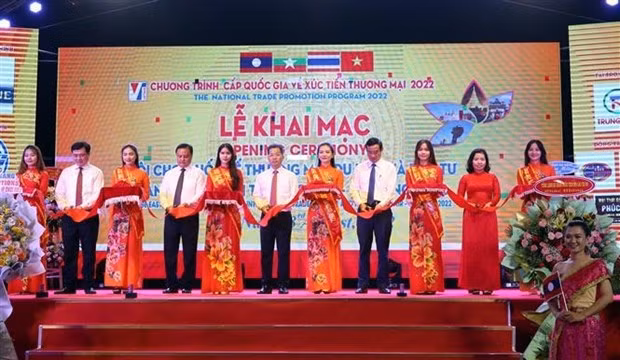 At the opening ceremony (Photo: VNA)