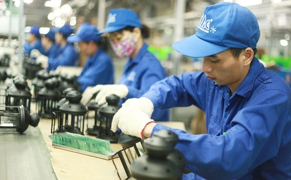 Workers’ average monthly income grows 5.3% in H1