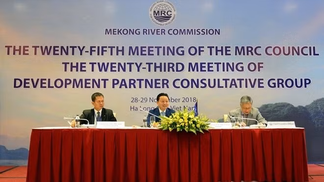At the 25th meeting of the Mekong River Commission (MRC) Council in Ha Long (Photo: VNA)