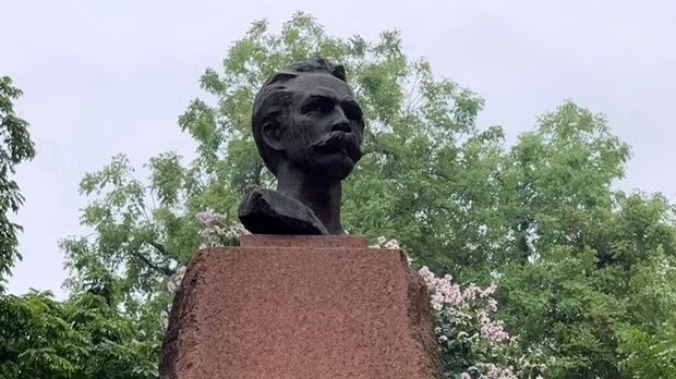 The statue of Cuban national hero José Martí in Hanoi (Photo: VNA)
