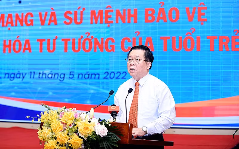 Secretary of the PCC and Head of the PCC's Commission for Communication and Education Nguyen Trong Nghia speaks at the event.