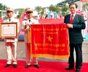 The People’s Police Academy receiving Hero of the People’s Armed Forces’ title.