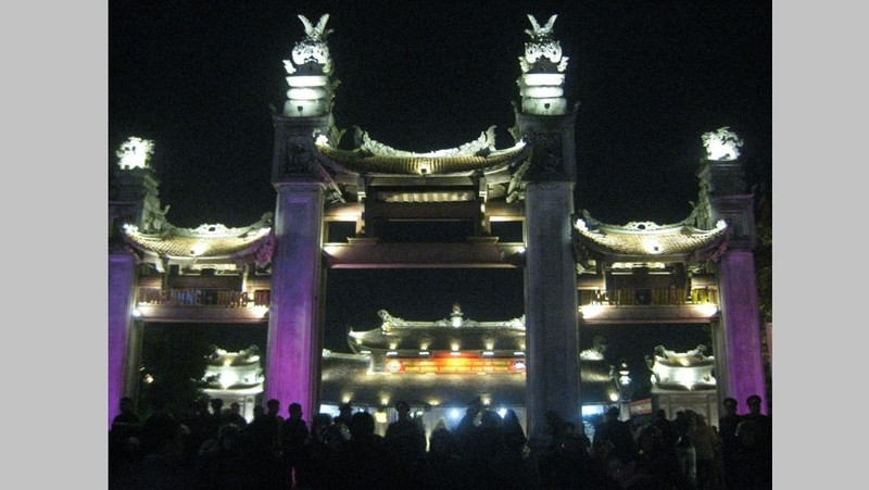 Thai Binh kicks off festival to commemorate Tran Kings