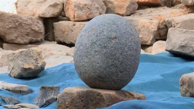 A discovered antique (Photo: VNA)