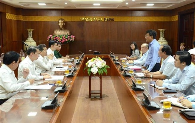 Permanent Deputy Minister of Foreign Affairs Nguyen Minh Vu, who is also Chairman of the National Border Committee, speaks at the working session in Da Nang city on August 11. (Photo: VNA)