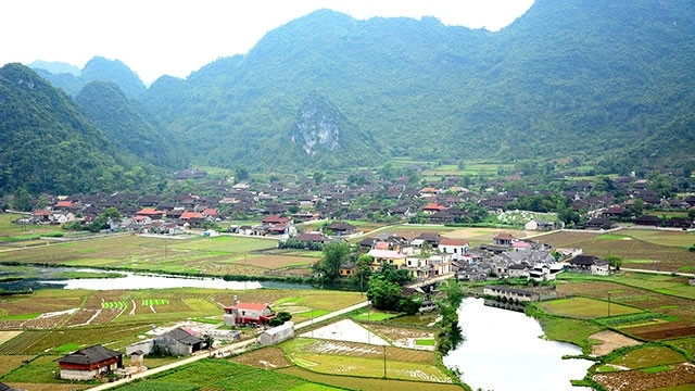 Quynh Son Commune of stilt houses seen from above.
