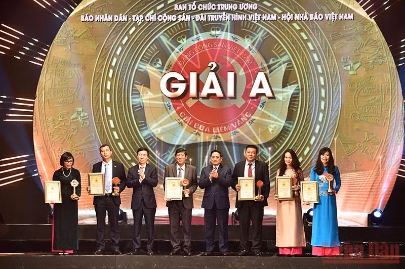 A-prize winners honoured