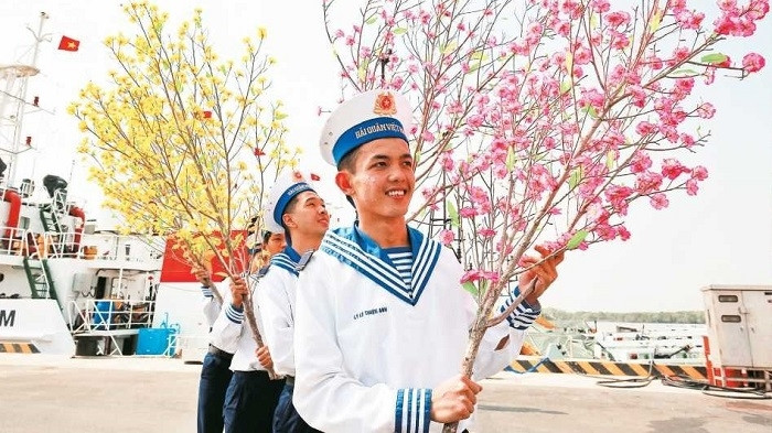 Paper peach and apricot blossom branches transferred to the DK1 Platform.