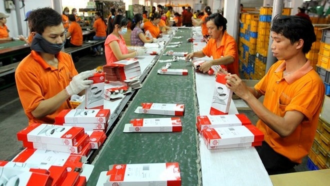 Workers in the RoK’s Sunny Group (Credit: VNA)