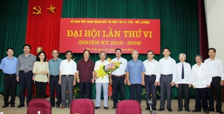 The newly elected executive board (Photo: dangcongsan.vn)
