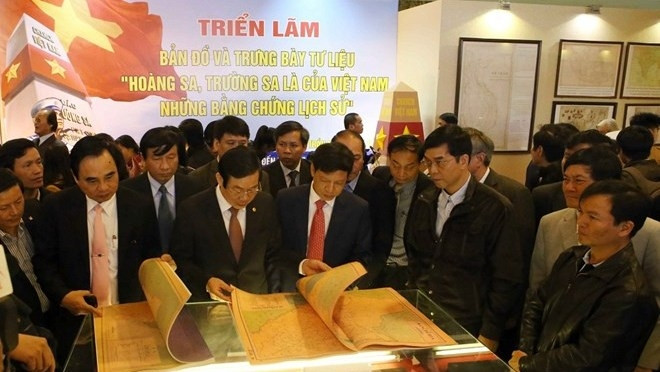 Over 70 documents and artifacts are on display to prove Vietnam’s sovereignty over the Paracel Archipelago. (Credit: VNA)
