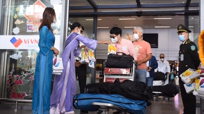 The first visitors to Da Nang in the year of the tiger.