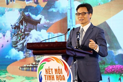 Deputy PM Vu Duc Dam speaks at the conference. (Photo: VGP)