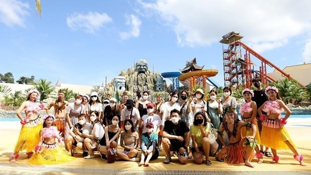 Foreign tourists visit Phu Quoc (Photo: VNA)