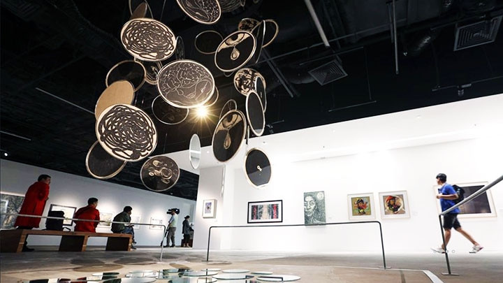 The Vincom Centre for Contemporary Art was built on the ground of former Tran Hung Dao Mechanics Factory. 