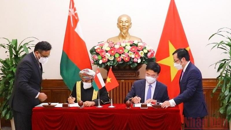 Vietnam, Oman sign agreement on visa exemption