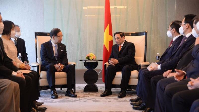 Prime Minister Pham Minh Chinh and leader of the Japanese Communist Party Shii Kazuo (Photo: Thanh Giang)
