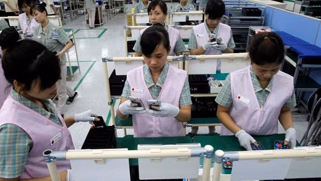 Phones and components posted export revenue of US$27.29 billion in the first seven month of this year. (Illustrative image)