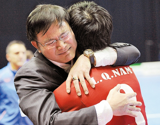 The touching moment of Vietnam's "futsal boss" Tran Anh Tu as the national futsal team secured a World Cup place.