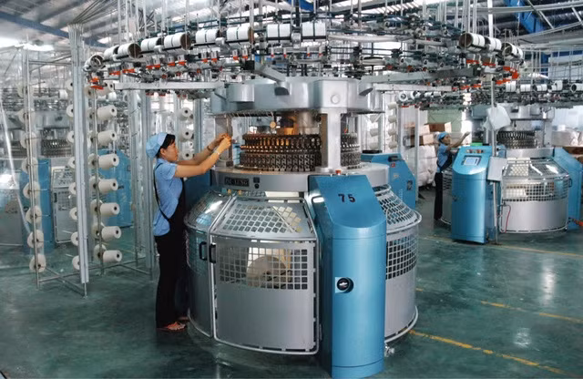 Industry is the sector that consumes the most electricity, accounting for over 50% of total electricity consumption. (Photo: VGP)