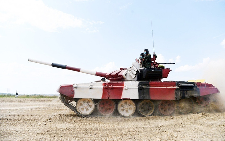 The VPA’s tank team practise before entering competition at the Army Games 2021. (Photo: NDO)