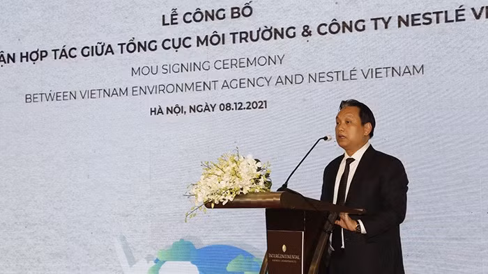 Deputy Director of the Vietnam Environment Agency Nguyen Hung Thinh speaking at the signing ceremony. (Photo: vea.gov.vn)