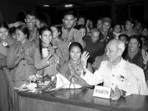 Uncle Ho at a talk with the youth in 1967 (Photo: VNA)