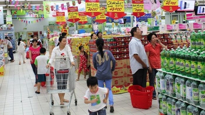 Vietnamese consumers are spending more as a robust economy fuels growth in household incomes.