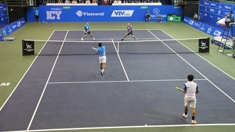 A match after the opening ceremony (Credit: anninhthudo.vn)