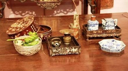 Objects relating to Vietnamese people's tradition of betel and areca chewing (Photo credit: Hanh Nguyen)