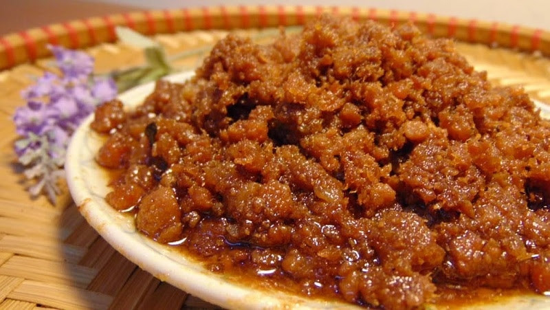 Shrimp paste is commonly used as a type of dipping sauce or added to stirfried pork.