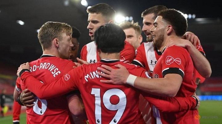 Soccer Football - Premier League - Southampton v Leicester City - St Mary's Stadium, Southampton, UK - April 30, 2021 Southampton's James Ward-Prowse celebrates scoring their first goal with teammates. (Photo: Reuters)