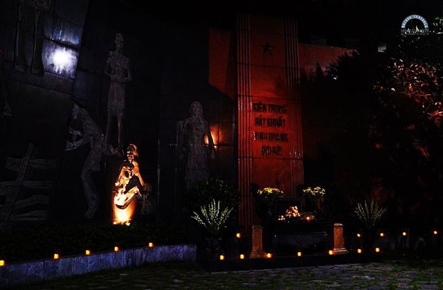 Hoa Lo Prison at night