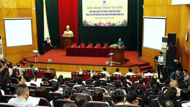 Minister of Health Nguyen Thi Kim Tien chairs the teleconference on June 11. (Photo: VNA)