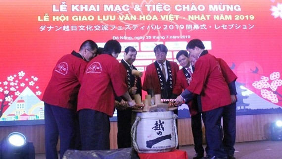 At the opening ceremony for the festival. (Photo: SGGP)