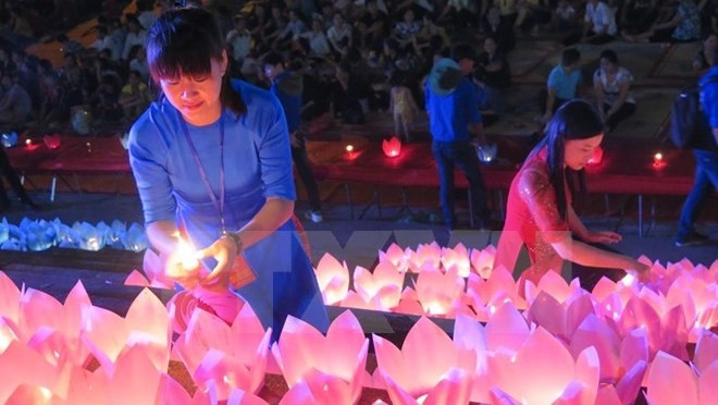 Thailand’s Loi Krathong festival celebrated in Vietnam for first time
