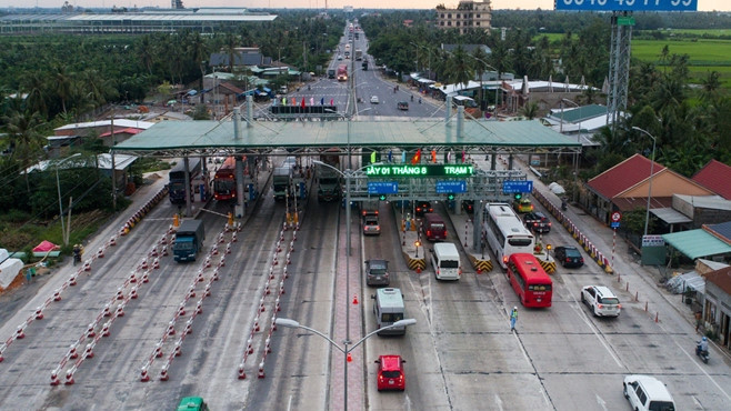 Fees reduced on over half of Vietnam’s toll roads