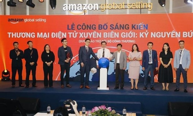 At the launching ceremony (Photo: VNA)