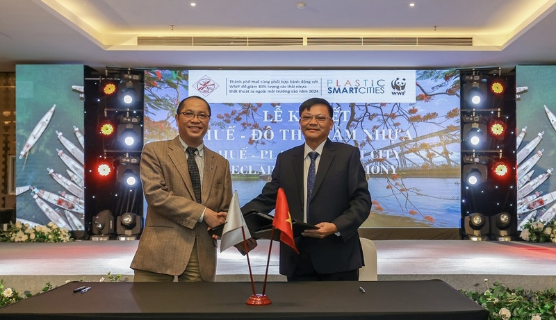 Hue is the 7th city in Vietnam and the 32nd in the world to participate in Plastic Smart Cities. (Photo: WWF Vietnam)