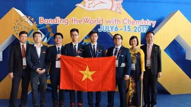 The Vietnamese delegation at the 49th International Chemistry Olympiad (IChO).
