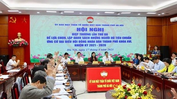 The third consultative conference held by the Hanoi committee of the Vietnam Fatherland Front on April 17 adopted a list of 160 eligible candidates for the election of deputies to the municipal People’s Committee in the 16th tenure from 2021-2026.