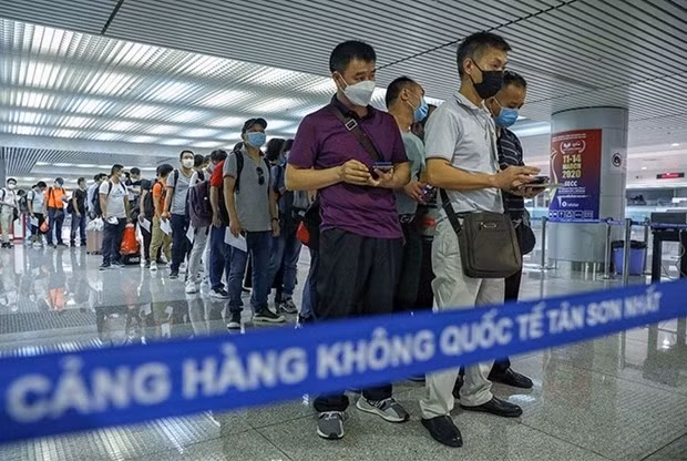 Vietnam jumps up COVID-19 recovery index in May. - Illustrative image (Photo: baoquocte.vn) 